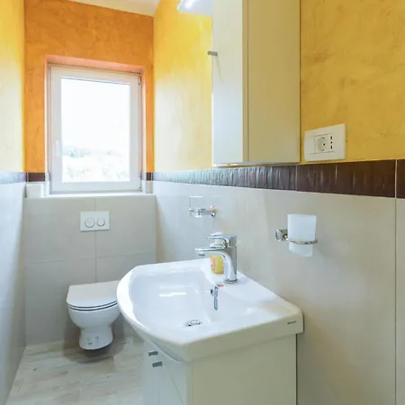 Apartment Pet Friendly In With Wifi Umag